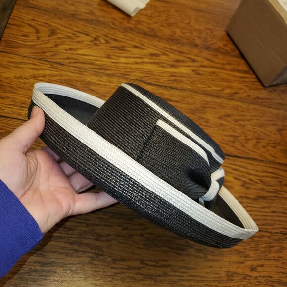 Women's Lord & Tayor Olefin Hat, Black White, cute bow, one size, Excellent Con! - Picture 4 of 6